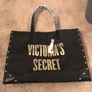 Victoria’s Secret tote bag